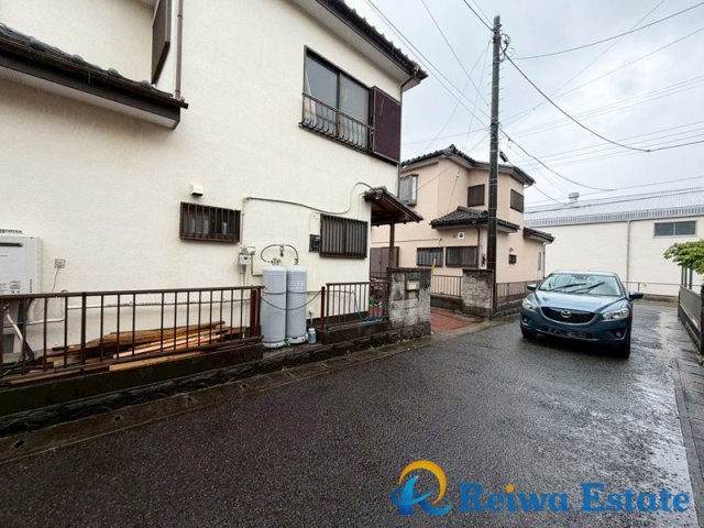 売地　高座郡寒川町倉見の前面道路含む現地写真