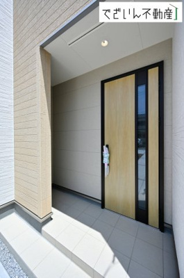 【玄関】 | Livele Garden.S行田市棚田町　新築住宅 | ≪1号棟≫
現地(2026年7月撮影)