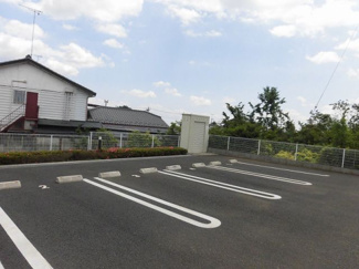 【駐車場】