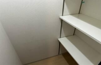 オーキッドレジデンス千代田岩本町の玄関