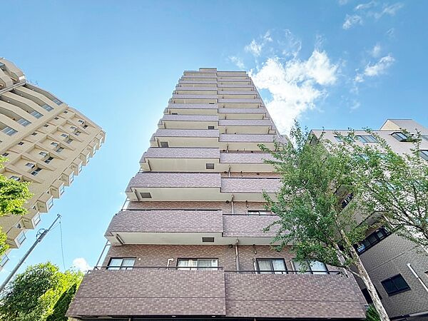 グランベルフォーシーズンズタワーの外観