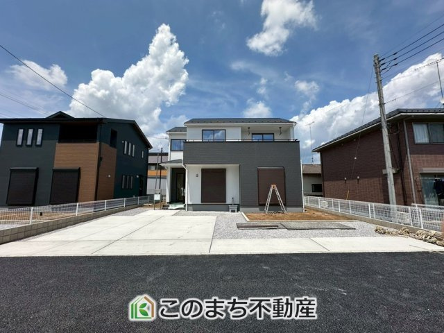 LiveleGarden.S上三川町上三川第10　2号棟の駐車場|カースペースは並列３台分ございます！
