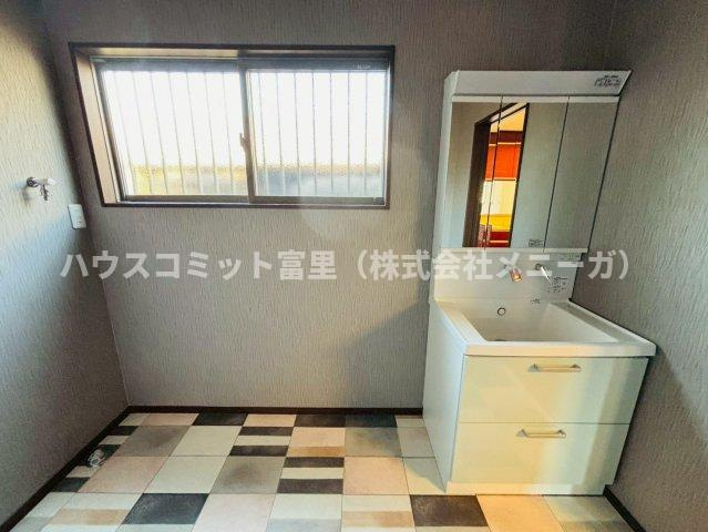 八街は　平屋の中古戸建の独立洗面台