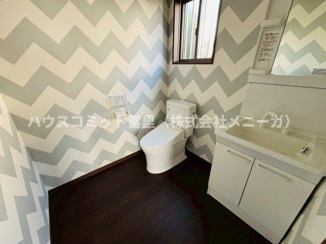八街は　平屋の中古戸建のトイレ