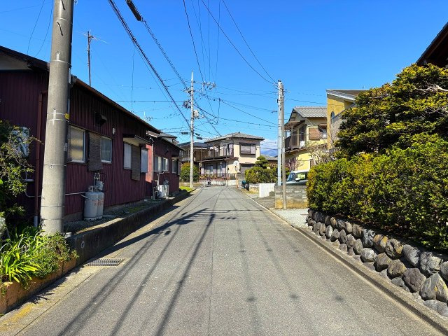 【前面道路含む現地写真】 | □■平塚市南金目 売地■□ | 周辺は静かな住宅地が広がります！