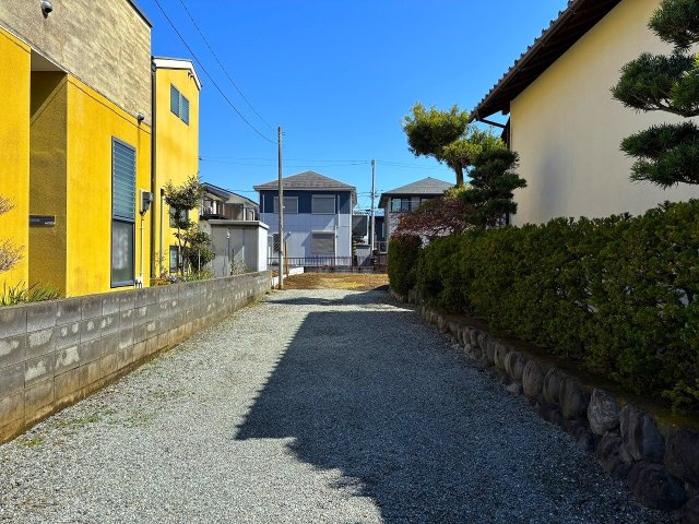 【外観】 | □■平塚市南金目 売地■□ | 間口3.4～3.9mにつき車の出し入れもラクラクです！