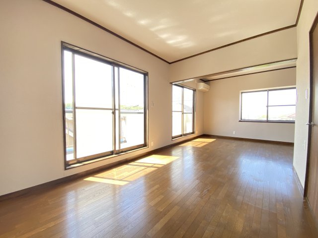 【洋室】 | 北区清水岩倉2丁目