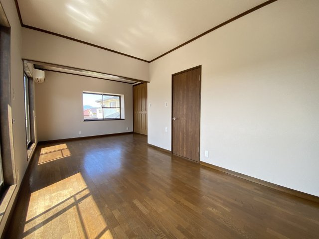 【洋室】 | 北区清水岩倉2丁目