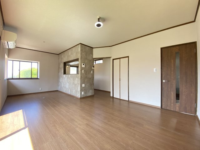 【居間・リビング】 | 北区清水岩倉2丁目