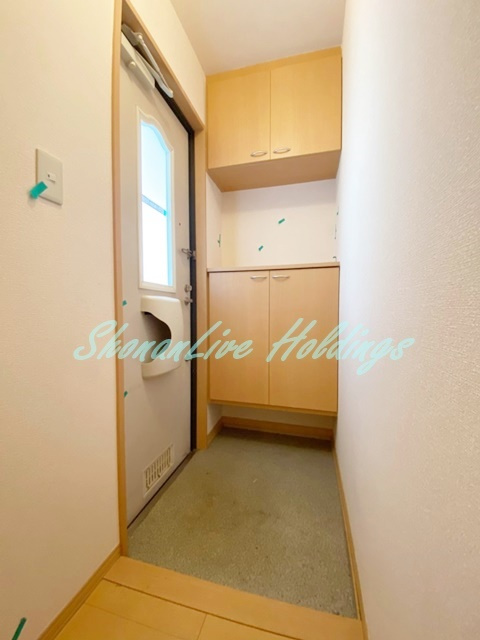 藤沢市鵠沼藤が谷４丁目のアパートの玄関