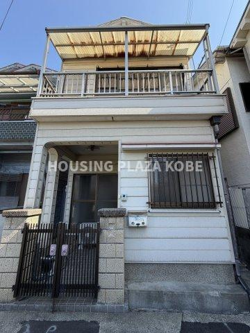 天神町３丁目貸家のエントランス