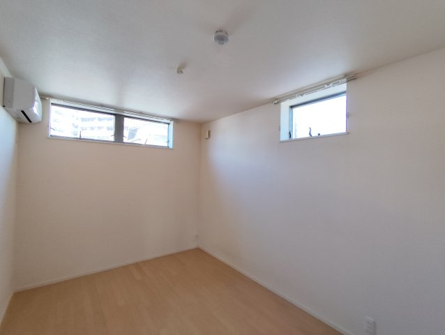 ラ・ソレイユの洋室