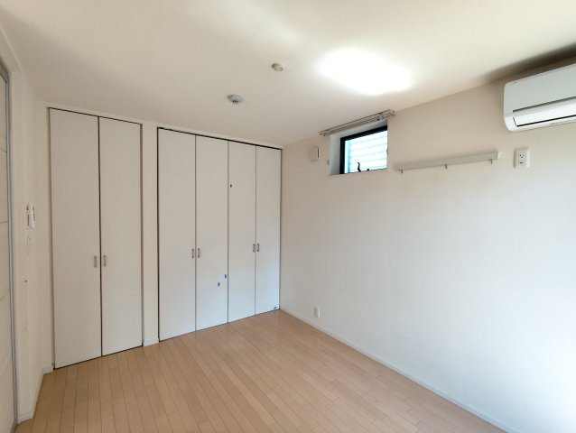 ラ・ソレイユの洋室