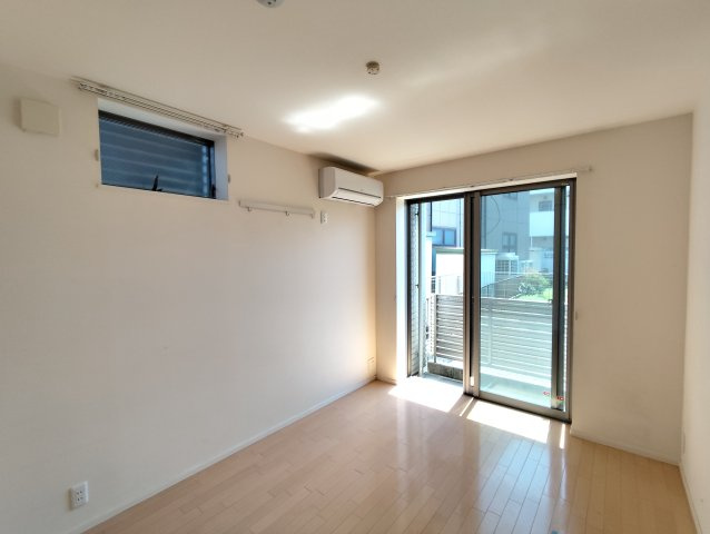 ラ・ソレイユの洋室