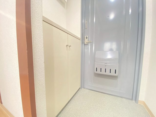 メゾンフラグランスの玄関