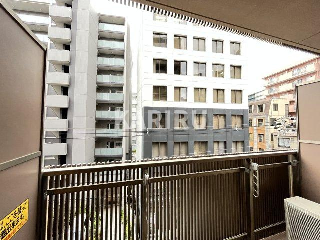 アーバネックス京橋のバルコニー