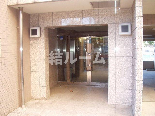 豊島区南長崎５丁目の賃貸マンションのエントランス