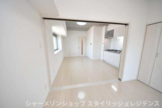 リンデンバウム京町の居間・リビング