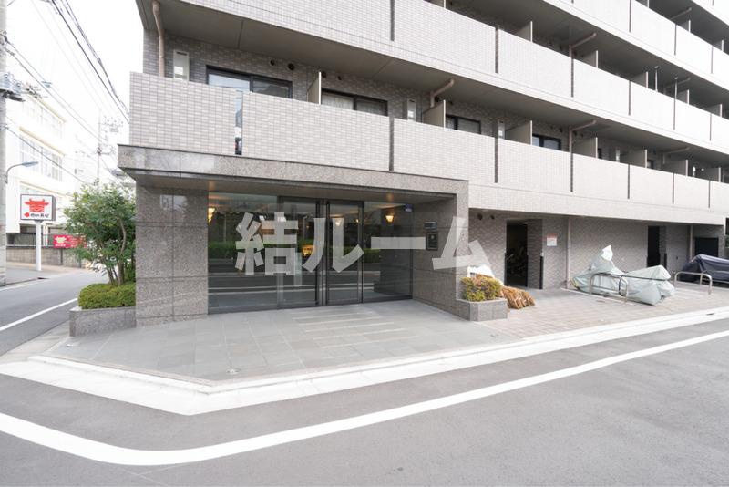 練馬区豊玉北３丁目の賃貸マンションのエントランス