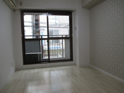 【居間・リビング】 | 中市マンション | 明るくキレイなお部屋です