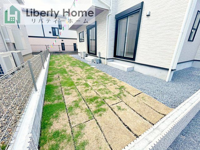 土浦市小岩田東２丁目6期　新築戸建　2号棟の庭