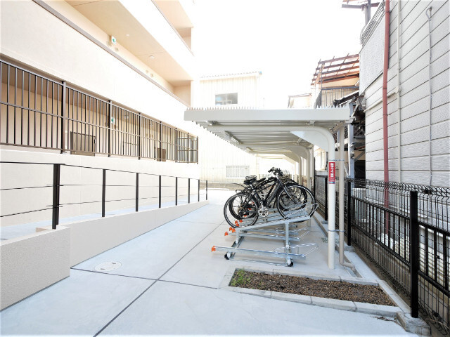 ルマルシェ下穂積の駐車場