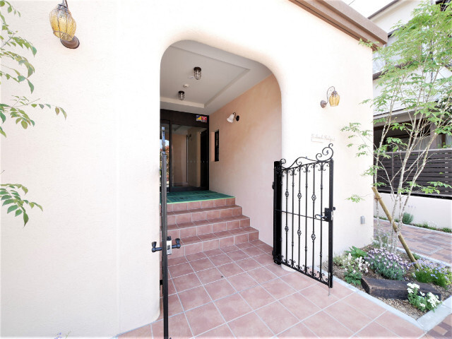 ルマルシェ下穂積のエントランス