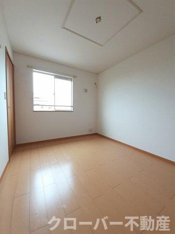 ルークス　勇峰Ａの居間・リビング