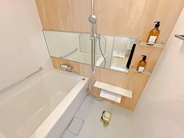 タウンハイツ亀有2号棟の浴室|ドキドキの新生活も、安心してスタート。ぴったりの住まいを見つけませんか？クランディアが一緒に住まい選びをサポートします‼　まずは、お気軽にお問合せください　＃クランディア