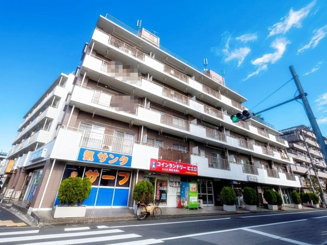 タウンハイツ亀有2号棟の外観|ドキドキの新生活も、安心してスタート。ぴったりの住まいを見つけませんか？クランディアが一緒に住まい選びをサポートします‼　まずは、お気軽にお問合せください　＃クランディア