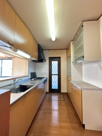 大平町富田　中古戸建のキッチン