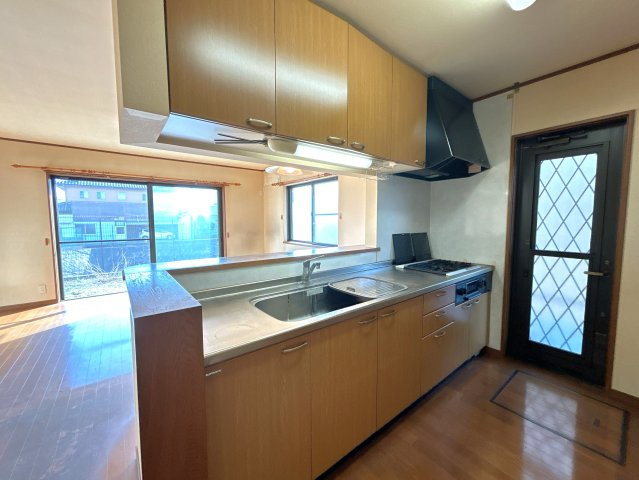 大平町富田　中古戸建のキッチン
