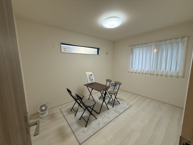 リーブルガーデンＳ高崎塚田町　1号棟の洋室|洋室2です。