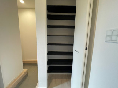 【収納】 | 亀山市羽若町《3号棟》 | 玄関収納