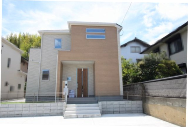 南国市緑ヶ丘3丁目　新築戸建　1号棟【太陽光発電システム】（全4区画）