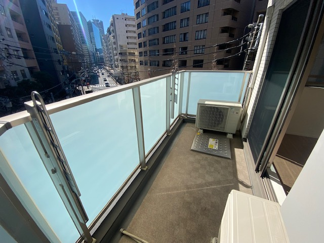 【バルコニー】