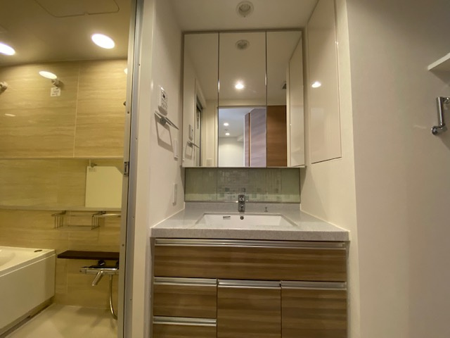 【独立洗面台】