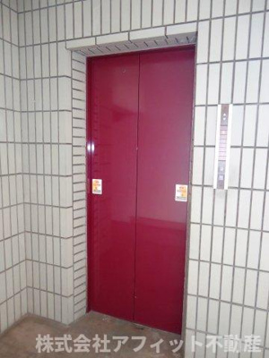 【エントランス】 | ビバリーヒルズ