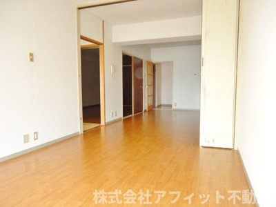 【居間・リビング】 | ビバリーヒルズ