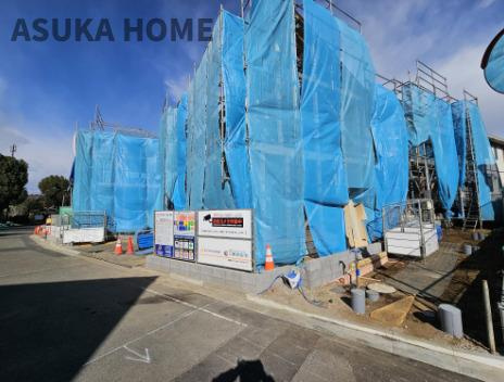 瀬谷区北新　２期の前面道路含む現地写真|前面道路は6.5ｍ幅と広く、駐車の際にも、入庫しやすいですね。