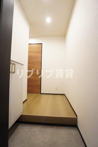 Likes仁戸名町B棟の玄関