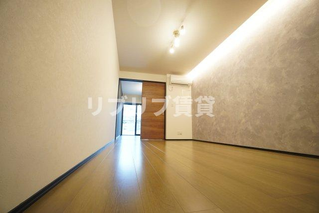 Likes仁戸名町B棟の居間・リビング