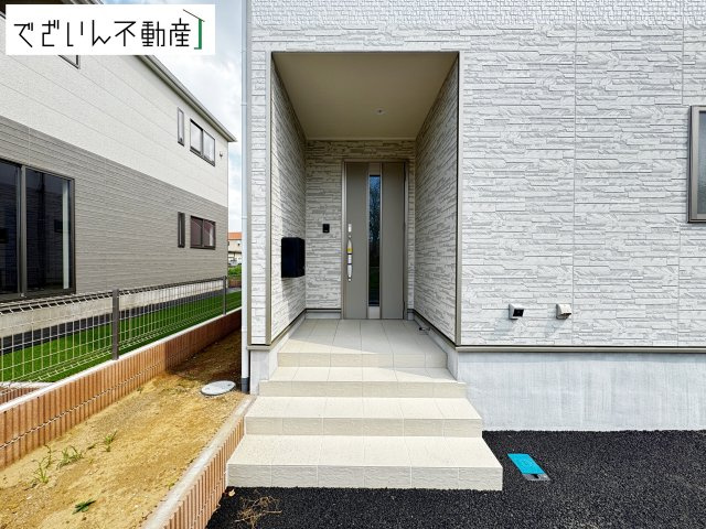 【玄関】 | CRADLE GARDEN本庄市小島 第6　新築住宅 | ≪1号棟≫
現地(2026年8月撮影)