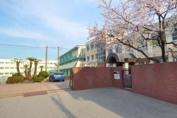 レージュ川原通の周辺
