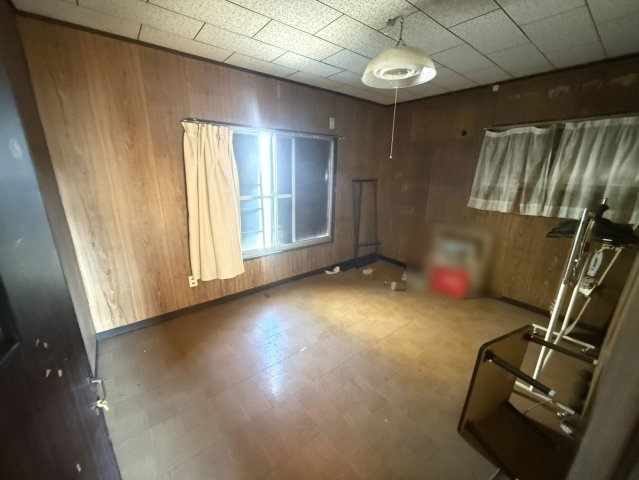 泉佐野市南泉ケ丘1丁目　中古戸建の洋室