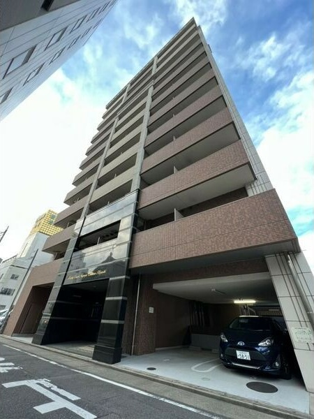 ライジングコート名古屋駅前東の外観