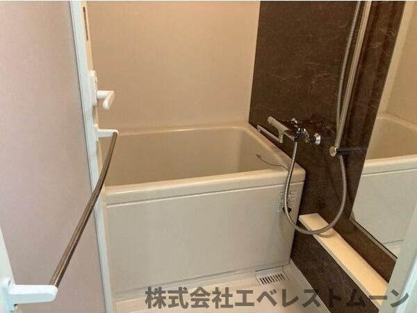 カーサニア尾頭橋の浴室|ゆったり過ごせるお風呂です