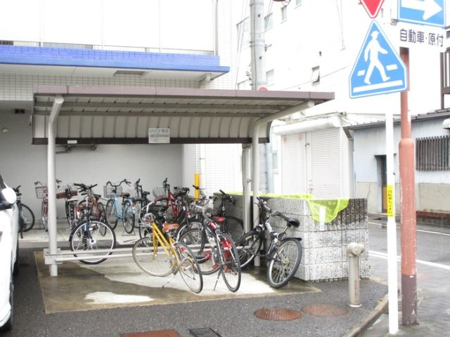 アースヒル東白壁