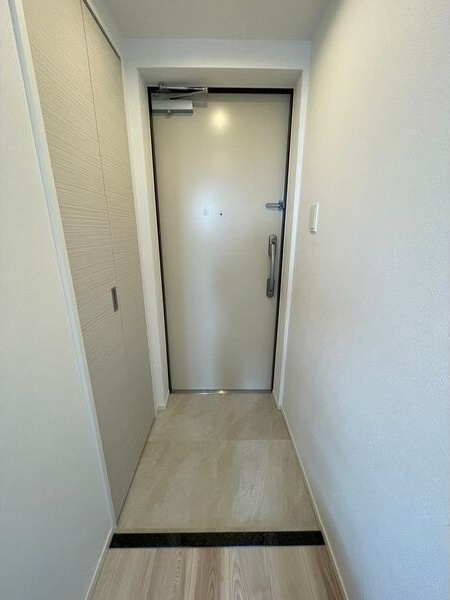 クレストタップ名古屋ウエストの玄関