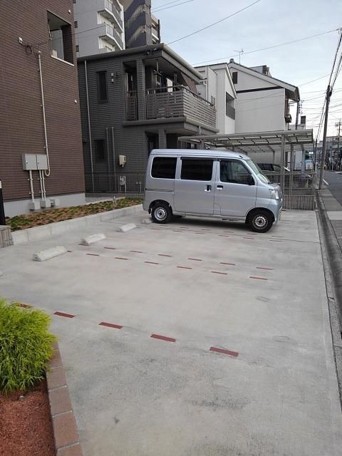 ハミング新瑞橋の駐車場
